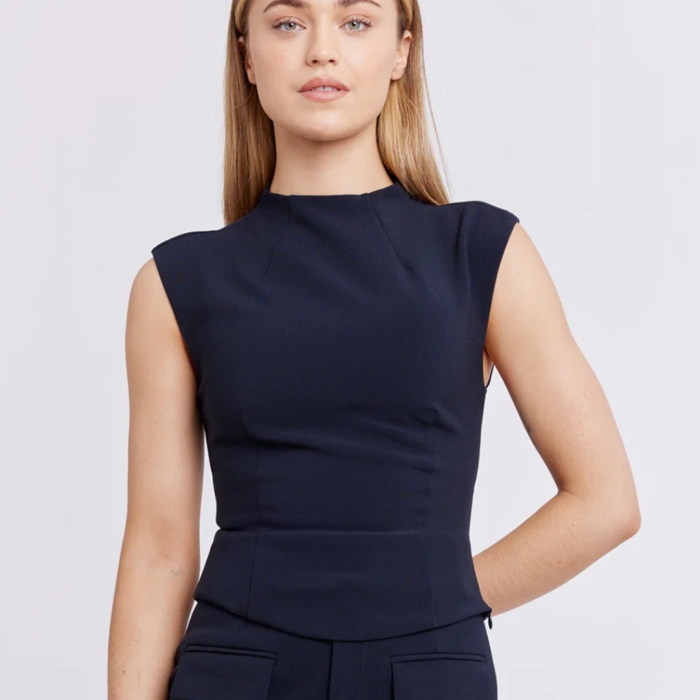 The Ultimate Muse Structured Sleeveless Top | Navy Size S